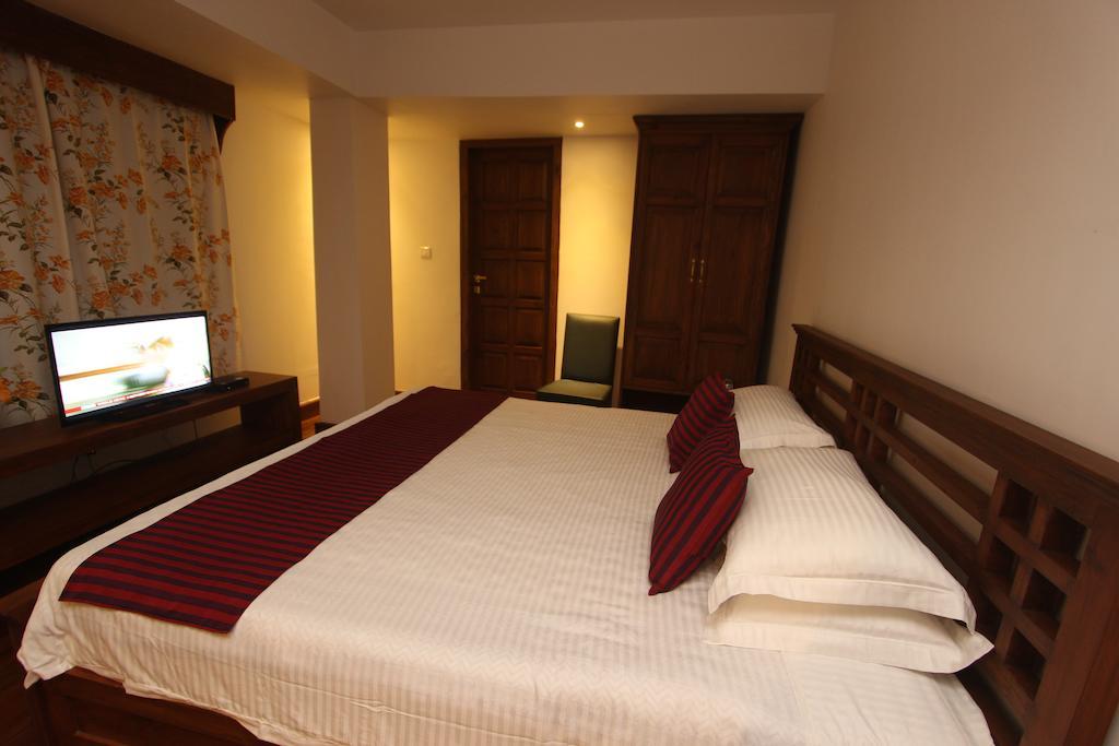 The Pear Tree Bed & Breakfast Shillong Ngoại thất bức ảnh
